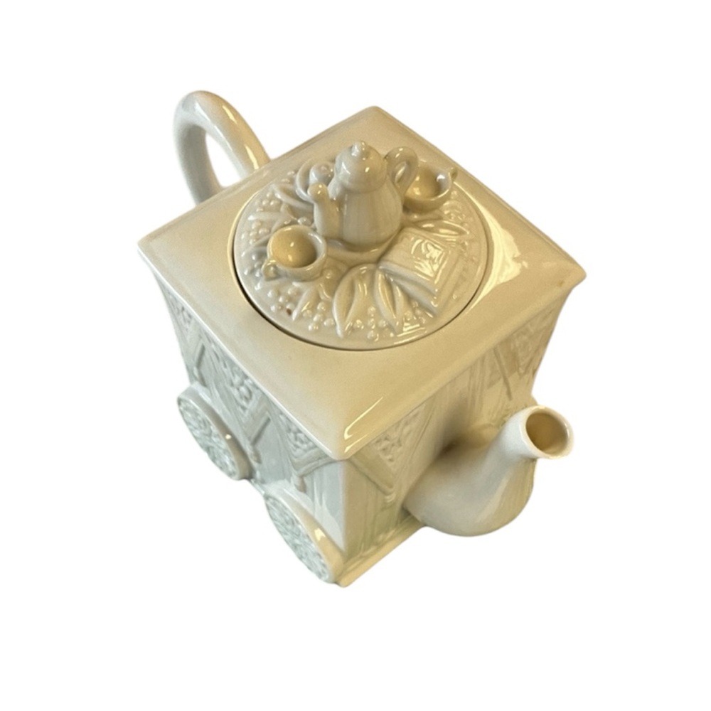 Lenox “Butler’s Pantry” Teapot